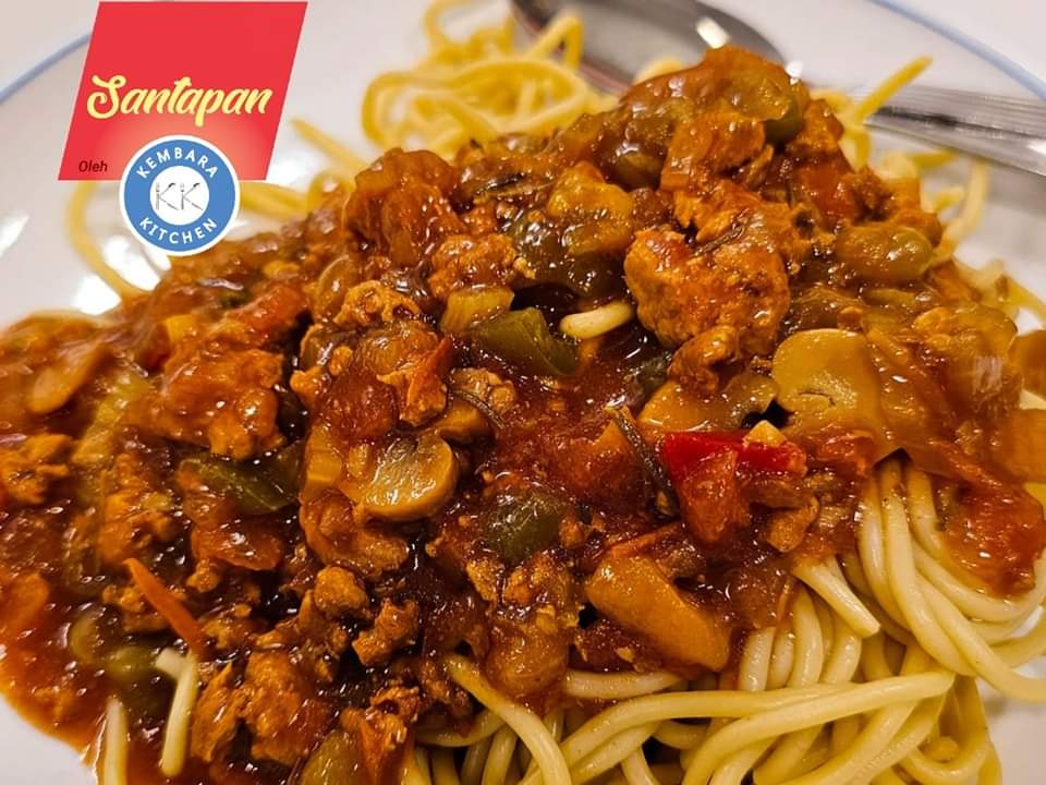 Taste Test: 1-year-old Spaghetti Bolognese